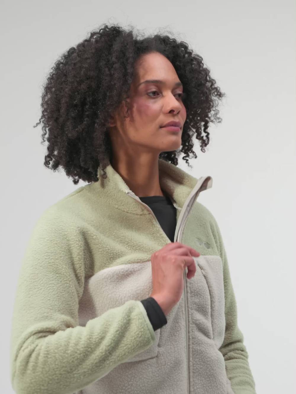 Pinqponq Fleece Jacket - Tune Olive (Female) Räumungsverkauf