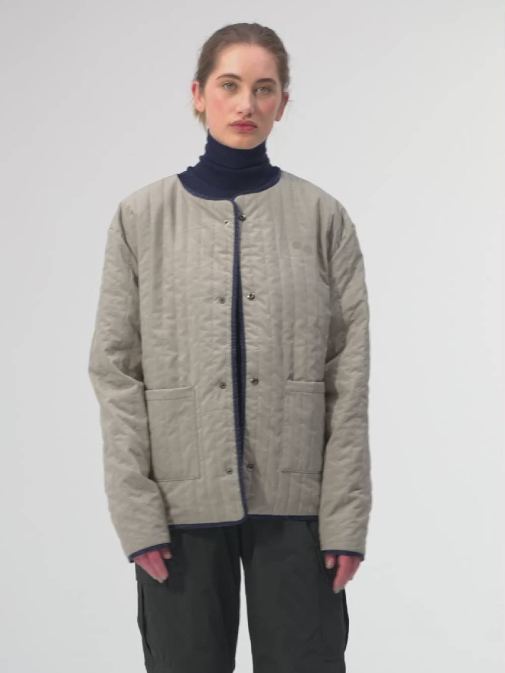 Pinqponq Reversible Jacket - Tune Navy (Unisex) Sonderangebot der Fabrik