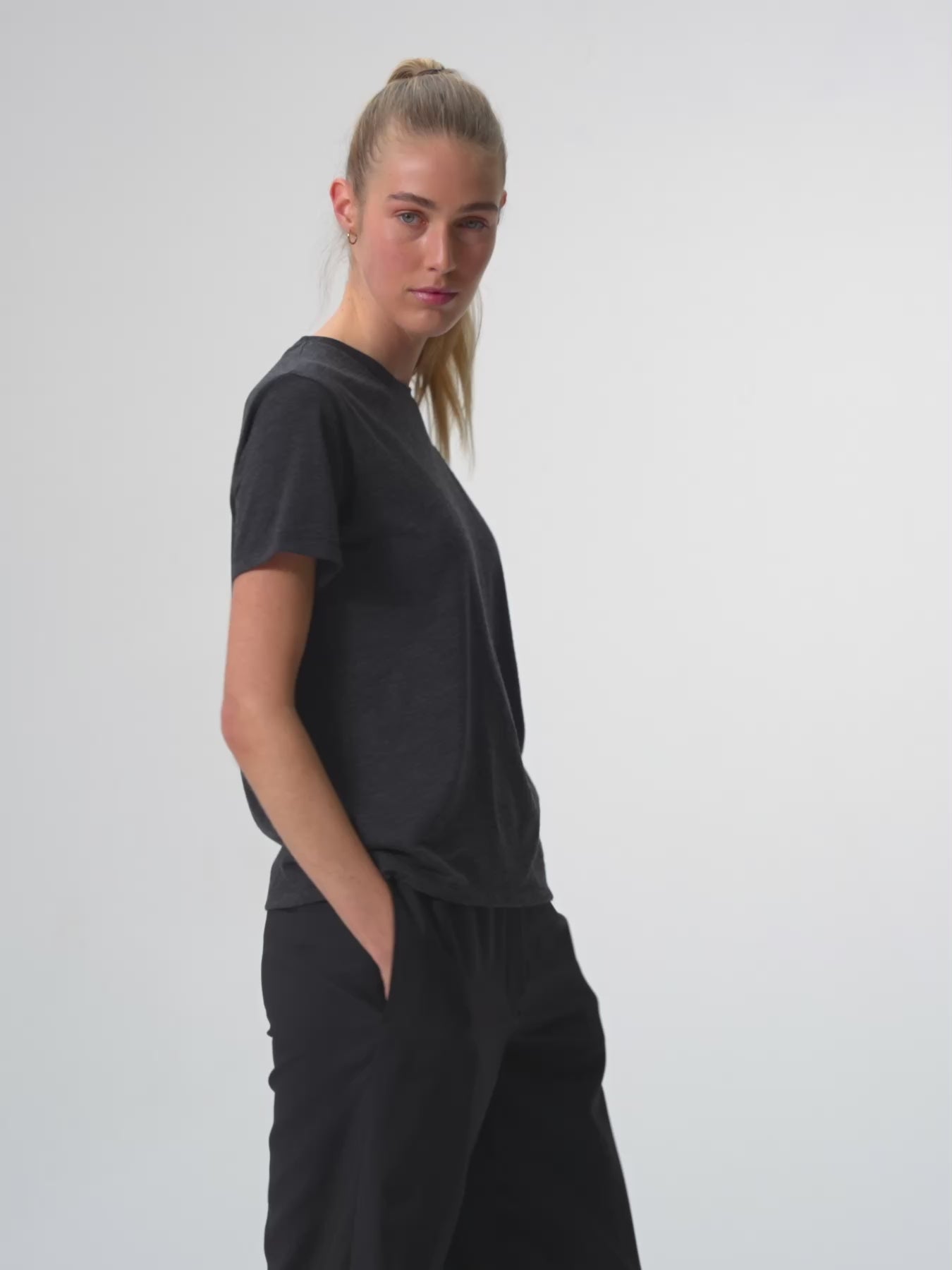 Pinqponq T-Shirt Merino - Dark Grey Melange (Female) Weihnachtsangebot