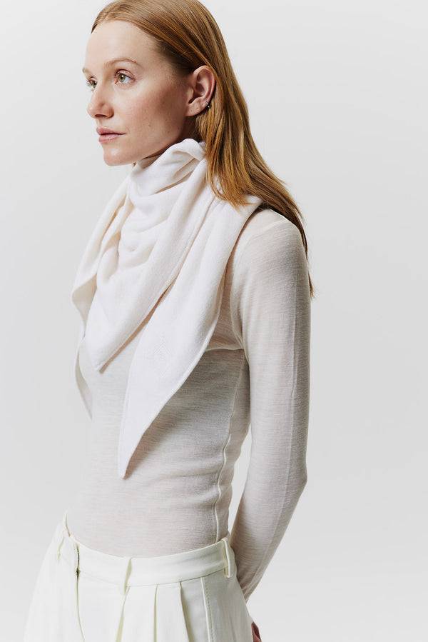 Prinz Berlin Kaschmir Triangle Fine Knit Off-White Bestseller