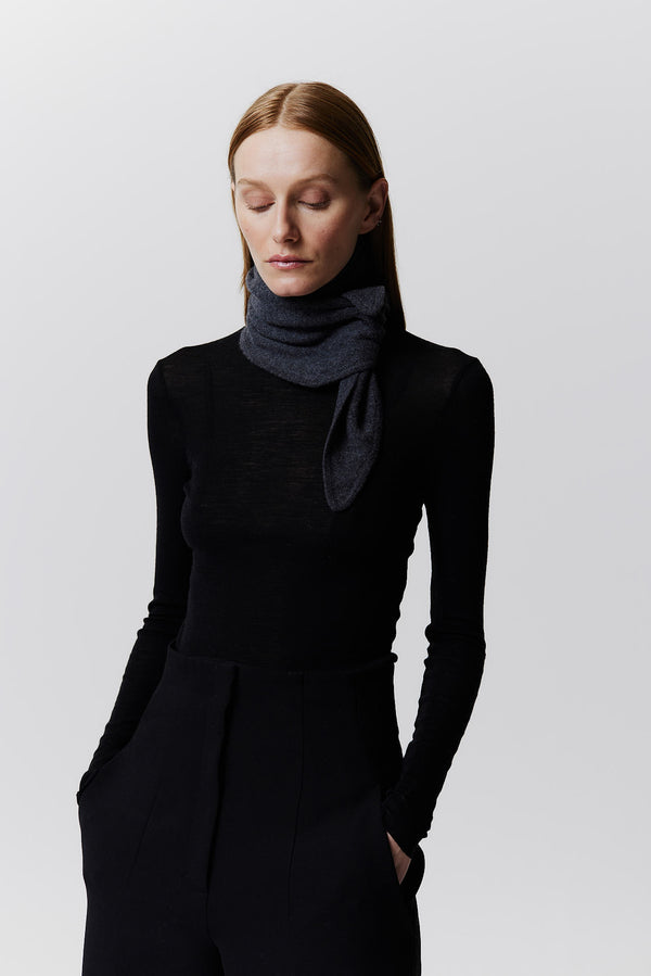 Prinz Berlin Kaschmir Bandeau Fine Knit Graphit Vierteljährliche Förderung