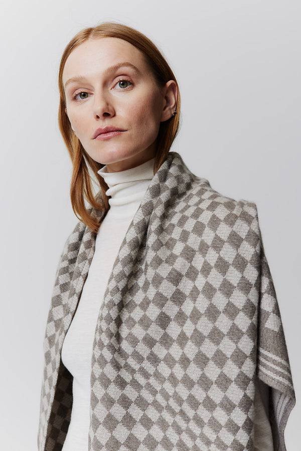 Prinz Berlin Kaschmir Triangle Jacquard Taupe Begrenzt auf 3 Tage