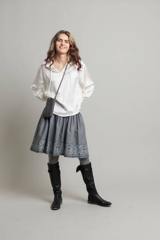 Rockmacherin Hilla Damenbluse oversized aus Viskosesatin Angebote